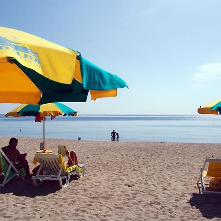Holiday Home Camping Thurium By Interhome Marina di Schiavonea Eksteriør bilde