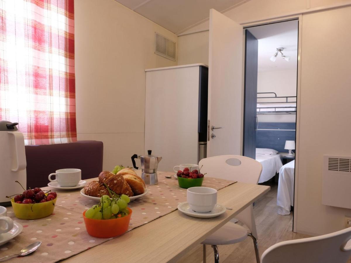 Holiday Home Camping Thurium By Interhome Marina di Schiavonea Eksteriør bilde